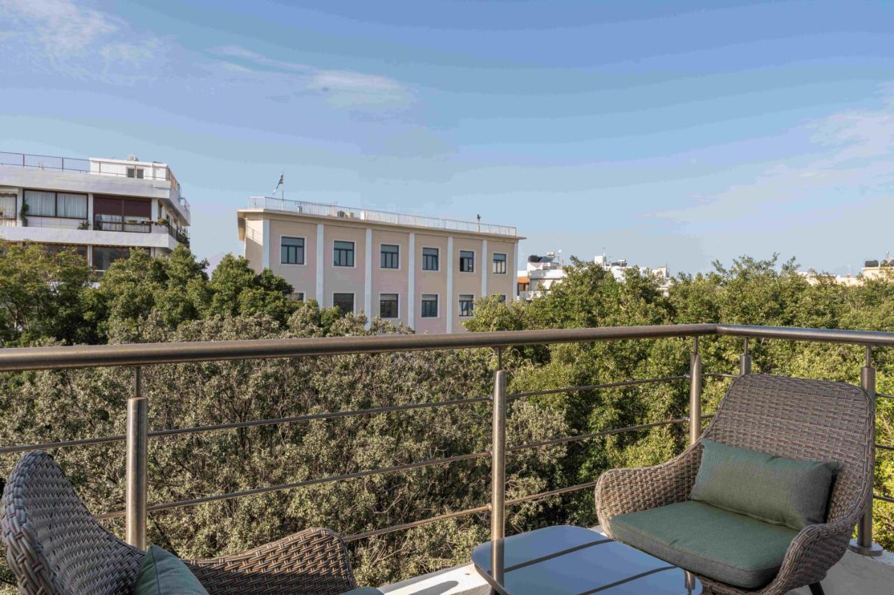 Phaedrus Living: Heraklion City View Flat Екстер'єр фото